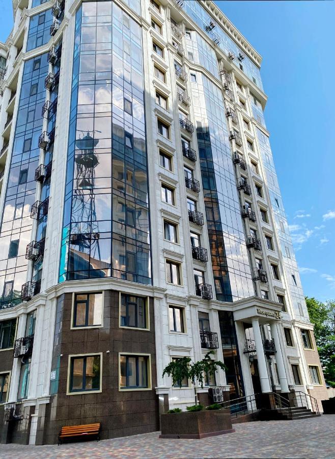 Italian Boulevard Modern Apartment Οδησσός Εξωτερικό φωτογραφία